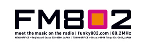 FM802