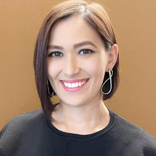 ファリザ・アビドヴァ